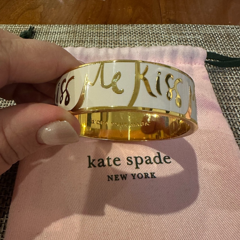 Kate Spade Swept Away / Kiss Me Bangle
